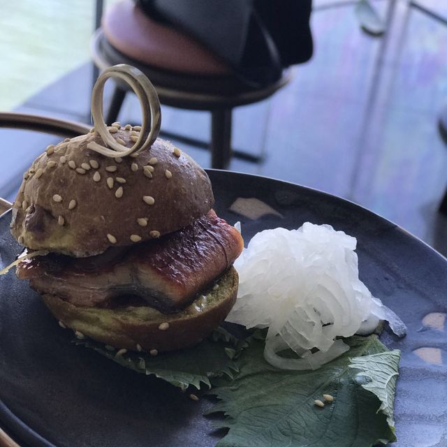 The Commune at K11 Artus: Harbour view fusion afternoon tea
