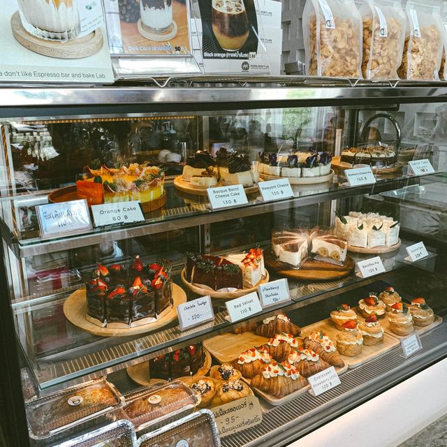 คาเฟ่สไตล์มินิมอล สุดจัดจ้านในย่านแกลง @ระยองฮิ
