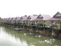 โปงลาง คาเฟ่