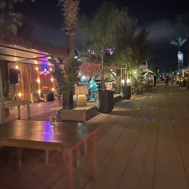 土耳其遊記 Fethiye 海邊超有情調餐廳 現場有live band