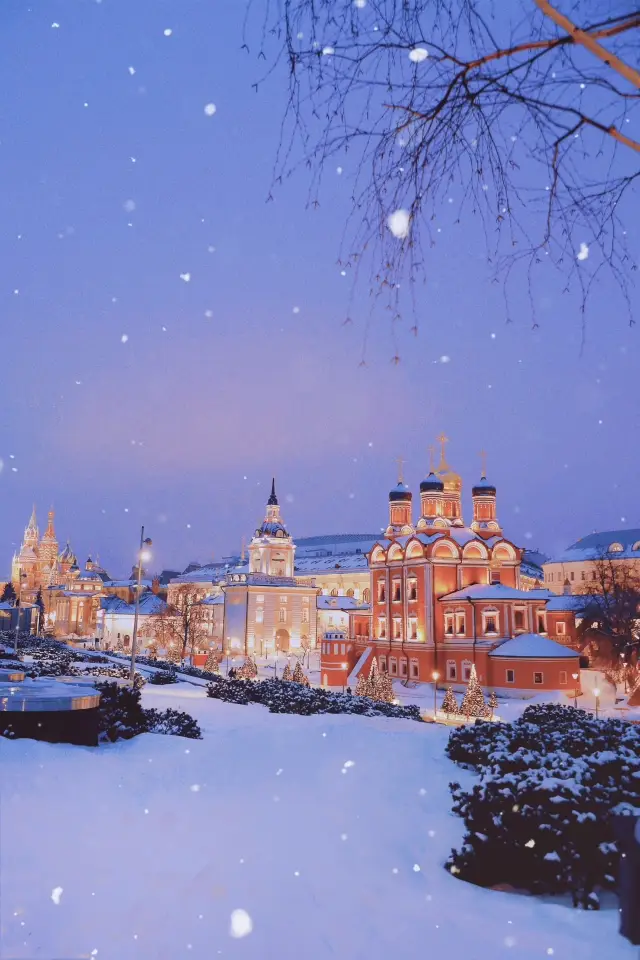 Snowy Moscow, that's the scenery I want!