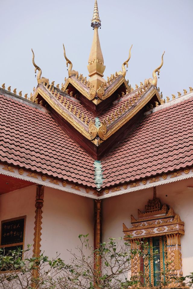 Laos, the lost paradise of Southeast Asia, has beautiful scenery everywhere in the Golden Triangle.