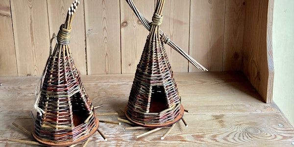 Willow birdhouse feeder at Fox EFC 2806 | Foxburrow Nature Reserve.