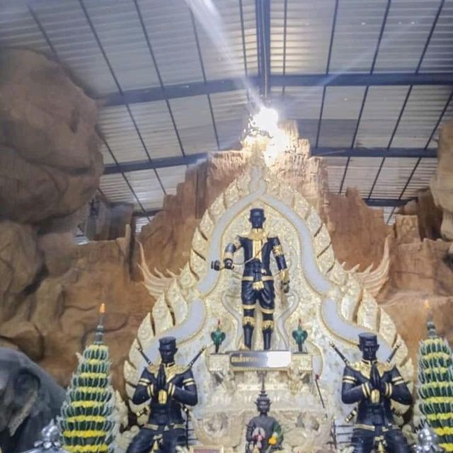 วัดมณีวงศ์​ จังหวัดนครนายก
