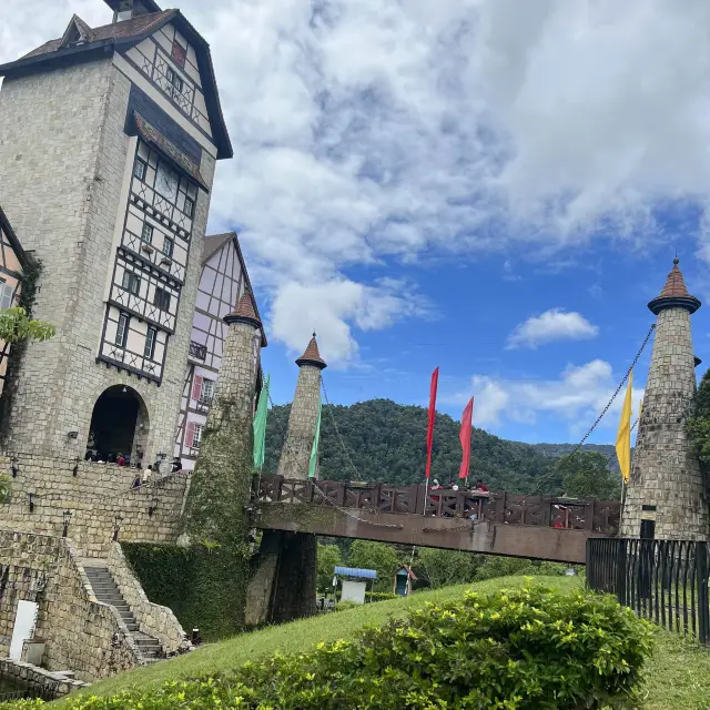 BUKIT TINGGI COLMAR TROPICALE 