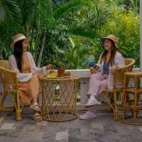 คาเฟ่ริมลำธารน้ำสีเขียวมรกต Good Pooltara Krabi