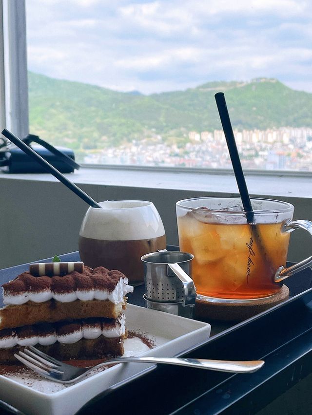 도시뷰가 예쁜 카페 김해 헤이브 ☕️