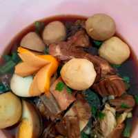 ก๋วยจั๊บนัดบางปู