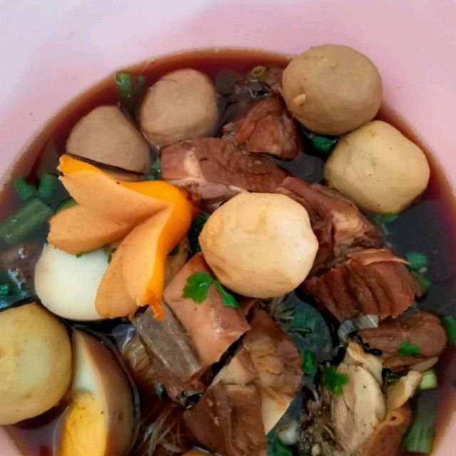 ก๋วยจั๊บนัดบางปู