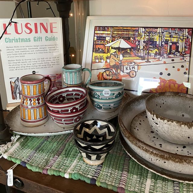 L’usine Modern Cafe 