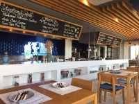 เป็นทั้งที่พักและร้านอาหาร เป็นทุกอย่างให้เธอแล้ว