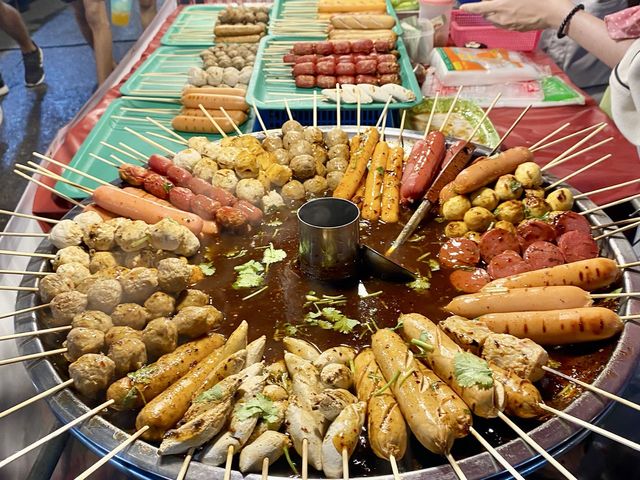 ตลาดกกท. แหล่งรวมของอร่อย และถูก