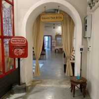 คาเฟ่สุดแนว..ถนนถลาง..กลางเมืองภูเก็ต