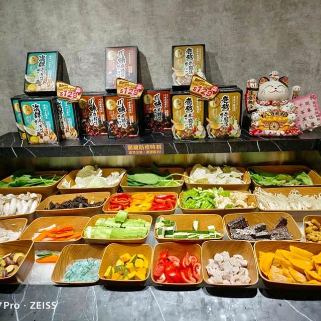 【新莊吃到飽】築間幸福鍋物新莊中悅廣場店，夜貓吃宵夜好所在，竟然營業到凌晨四點，環境好餐點也很好吃！