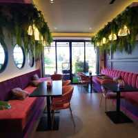 Check Nom Cafe' Samut Songkhram 