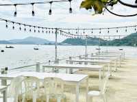 ร้านอาหารริมทะเล บรรยากาศดีมาก ! 