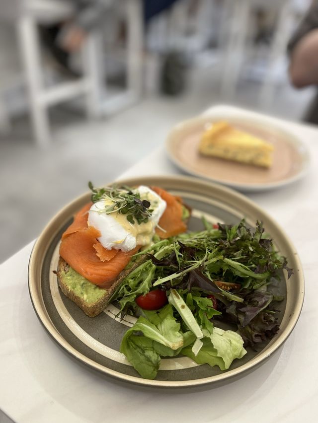 🤍 佐敦純白色打卡Cafe