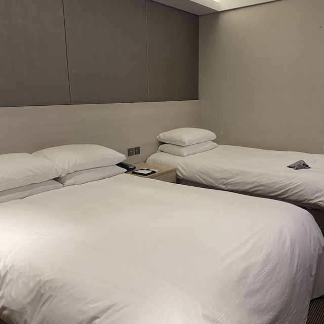 제주공항 근처에서 저녁 늦게 체크인, 리젠트마린호텔