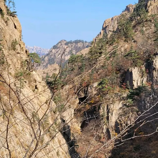 From Daecheongbong peak Going to