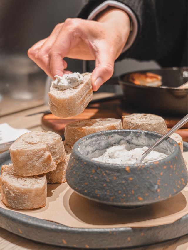 "西貢日系咖啡店，必食Dutch Baby Pancake"
