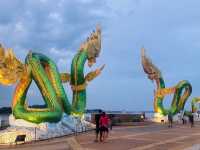 ลานพญานาคคู่ หนองคาย