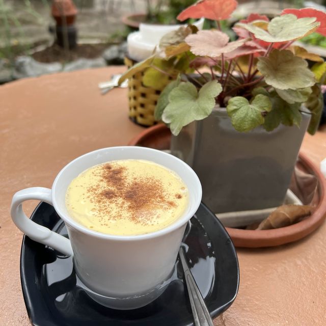 enjoy Vietnamese cuisine outdoors 