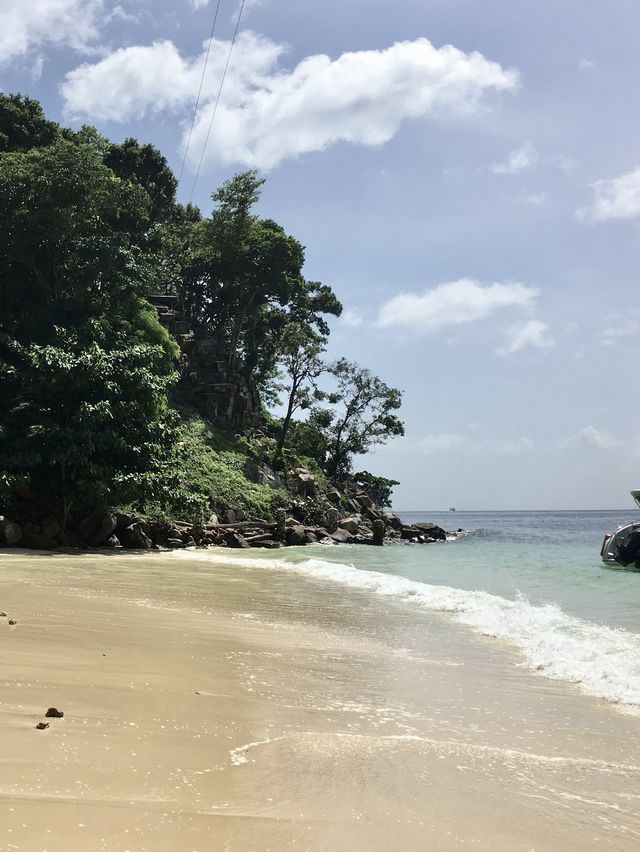 泰國旅遊景點 phi phi island｜李奧納多電影拍攝景點～