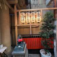 錦市場出て直ぐ、提灯が目印【錦天満宮】⭐