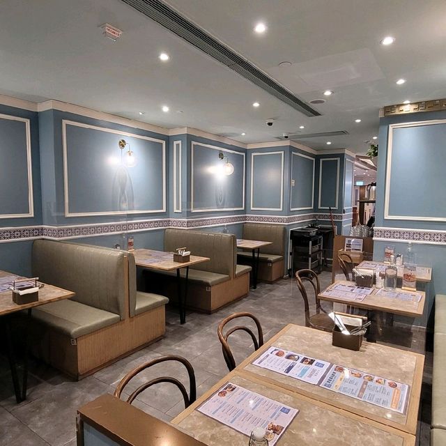 鬆化的葡式烤乳豬 ～ Cafe Tergeira 