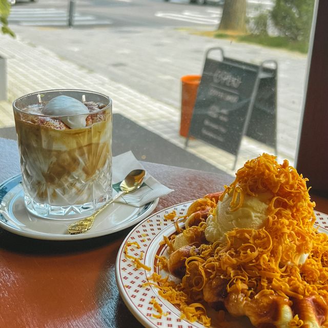 작지만 앤틱함 그 자체✨ 카페 경명대로