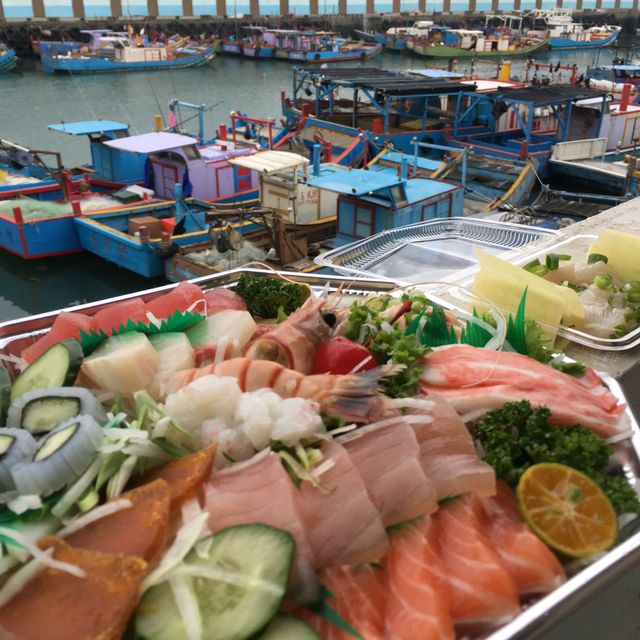 台北竹圍漁港平價新鮮海鮮魚生🥰