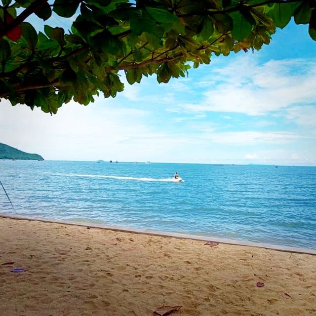 หาดบางเสร่ @ชลบุรี