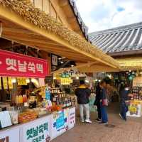 Hwagae market - Shopping the traditional way