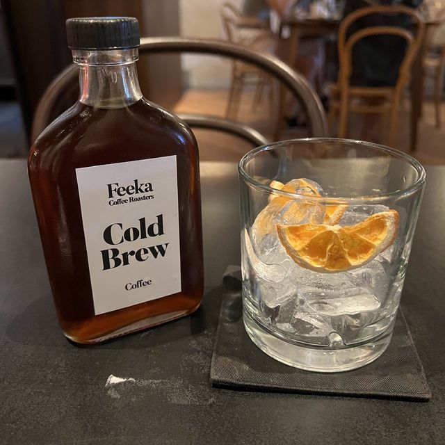 여유로운 무드의 KL 커피 맛집 Feeka Coffee Roasters 