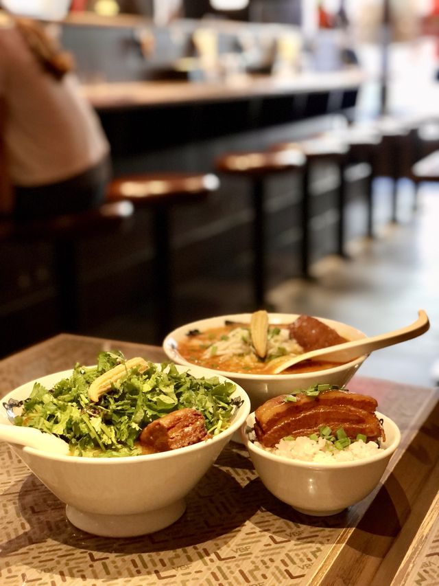 暗黑風格食拉麵