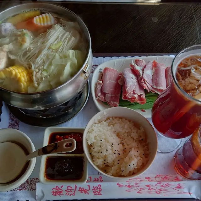 九份老街 山海觀茶坊 吃飯歇腿的好去處