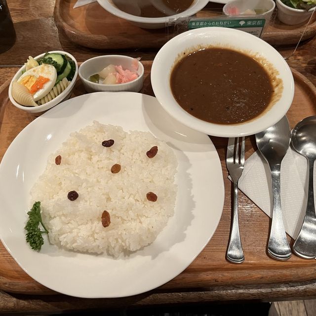 【吉祥寺】カレーが人気の老舗カフェ・くぐつ草