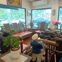 the nearest hotel to taiping lake garden! 