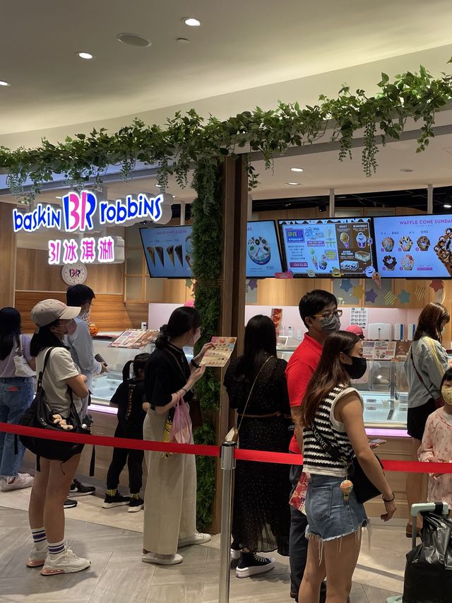 台北信義區 ｜ Baskin Robbins 31冰淇淋 微風南山atre店