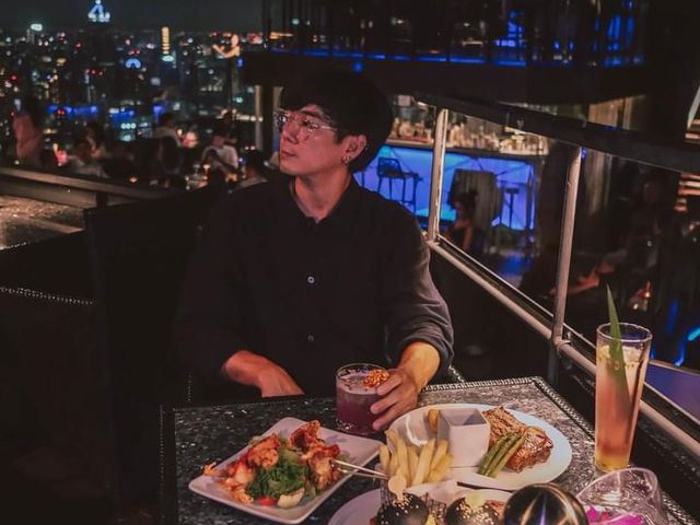 𝑽𝒆𝒓𝒕𝒊𝒈𝒐 & 𝑴𝒐𝒐𝒏 𝑩𝒂𝒓 รูฟท็อปใจกลางกรุง