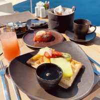 【サントリーニ島】エーゲ海で極上の朝ご飯を🫶✨