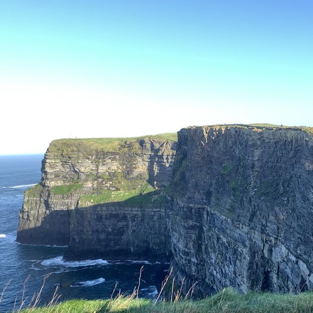 AWE-INSPIRING Cliffs in Ireland 💚🇮🇪