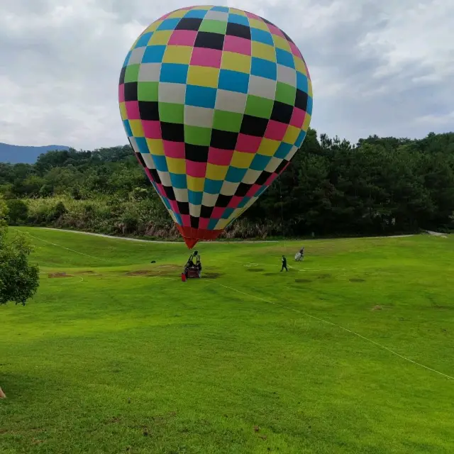 Hot air balloon, Thousand islands lake