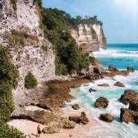 ULUWATU BEACH, BALI
