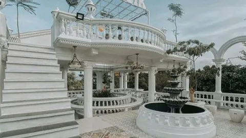 GRESIK — traveler post in Gresik Regency
