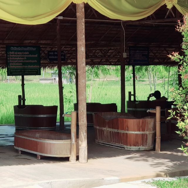 แช่ออนเซ็นในถังไม้โอ๊ค