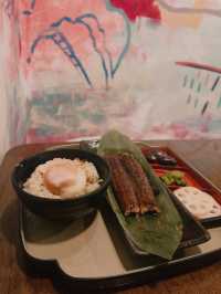 《空 中 花 園 享 用 午 餐》