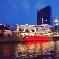 Take a bumboat cruise along Singapore River