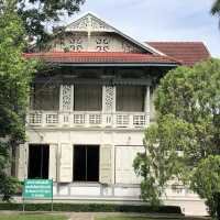พระตำหนักฝ่ายใน