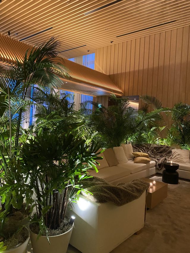 神谷町　緑溢れるお洒落ラウンジ🌿🤍【東京エディション虎ノ門】